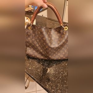 🌟 Beautiful 🌟 auth artsy Louis Vuitton